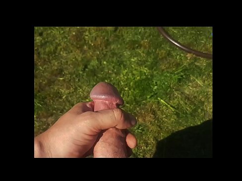 ❤️ Horúca kočka si nechá jebnúť ružovú kundičku a vystrieka sa so squirtom v letnej záhrade ❤ Šukanie video na sk.porncomixone.ru ️❤