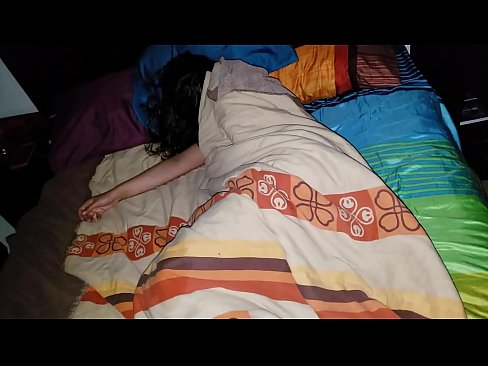 ❤️ Nevlastný syn nadáva svojej mladej nevlastnej matke, zatiaľ čo ona spí. ❤ Šukanie video na sk.porncomixone.ru ️❤